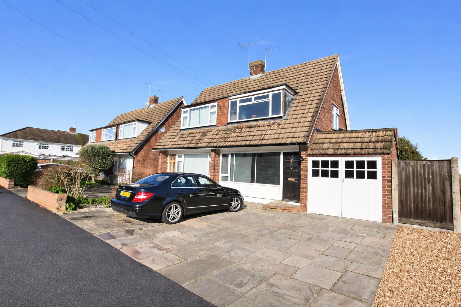 Link Way, Staines-Upon-Thames